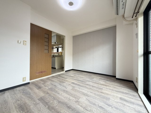 ラ・ソフィアの洋室