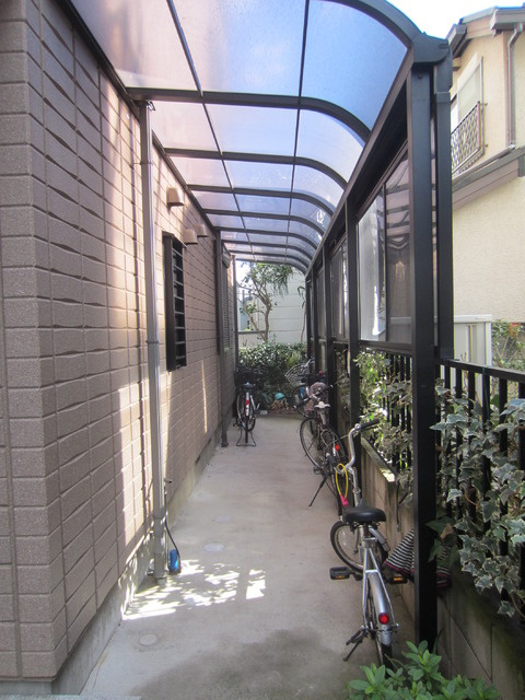 ウィスタリア沼袋のその他共用部分|★屋根付き駐輪スペース★