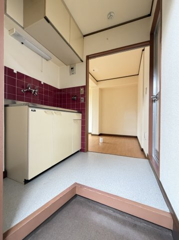 サンアビコ東マンションの玄関