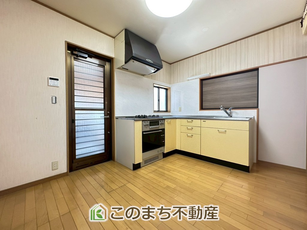宇都宮市鶴田2丁目　中古戸建のその他|約６帖のDKにもキッチンがざいます☆
※Ｂプランをお選び頂ければ、居室へ変更可能です☆