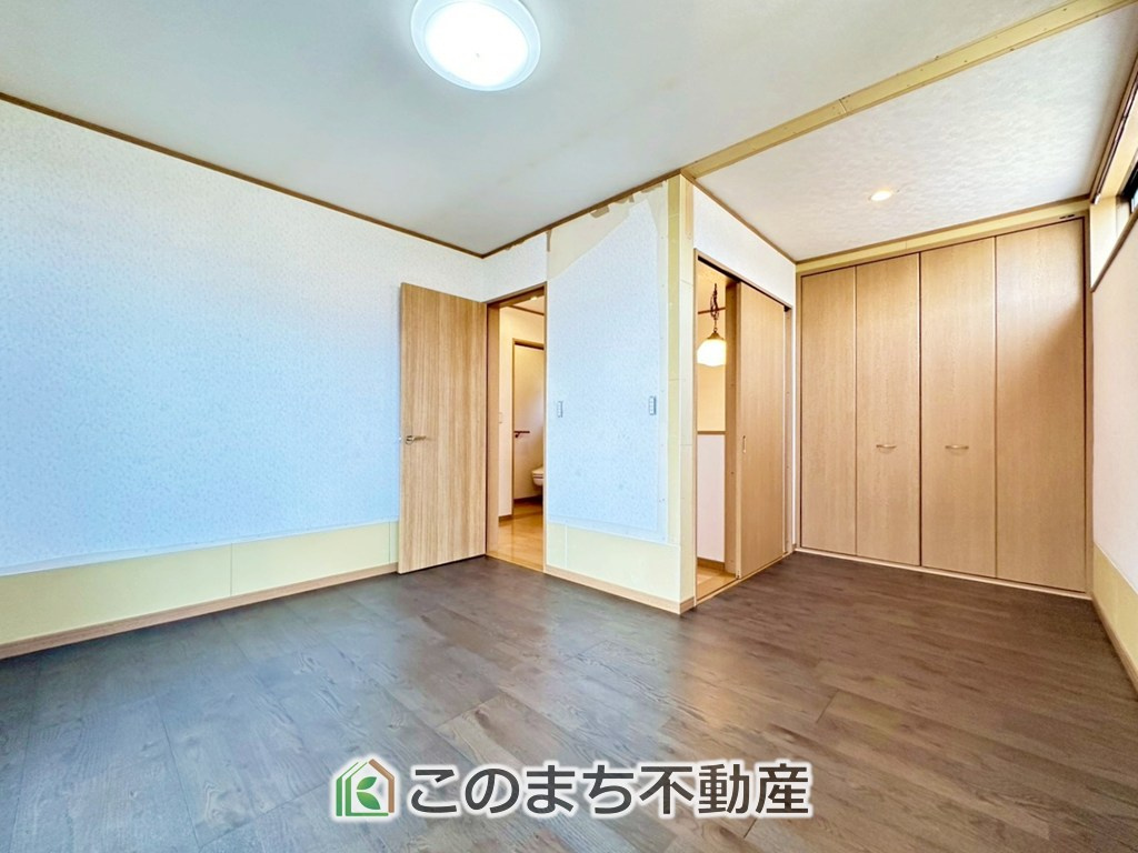 宇都宮市鶴田2丁目　中古戸建の洋室|大切なプライベート空間は、趣味に合わせて使って頂けるようシンプルに仕上げてあります。
