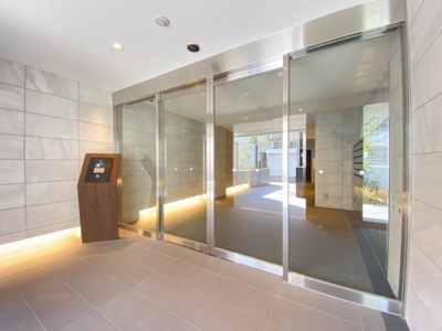 【ロビー】 | Creer RiviereⅢ | ☆神戸市垂水区　クレルリヴィエールⅢ☆