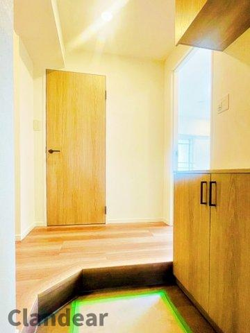 グリーンキャピタル金町の玄関|ドキドキの新生活も、安心してスタート。ぴったりの住まいを見つけませんか？クランディアが一緒に住まい選びをサポートします‼　まずは、お気軽にお問合せください　＃クランディア