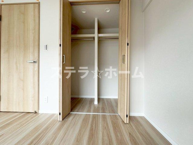 千里緑丘第壱七号棟の収納|こまごまとしたものを収納できそうですね
