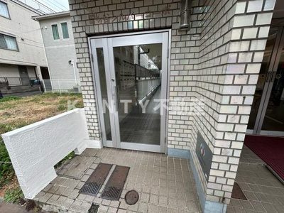 【エントランス】 | 雪ヶ谷シルバーコーポ | 落ち着いたエントランスです