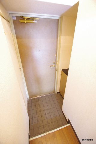 サニーセレクトコーポ　仲介手数料無料の玄関