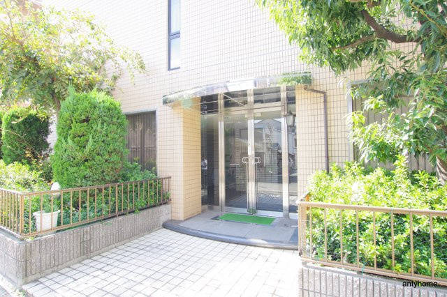 サニーセレクトコーポ　仲介手数料無料のエントランス