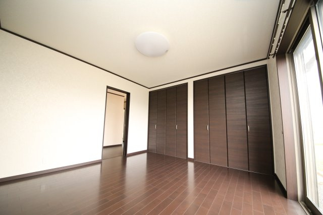 樋ノ口中古戸建の洋室