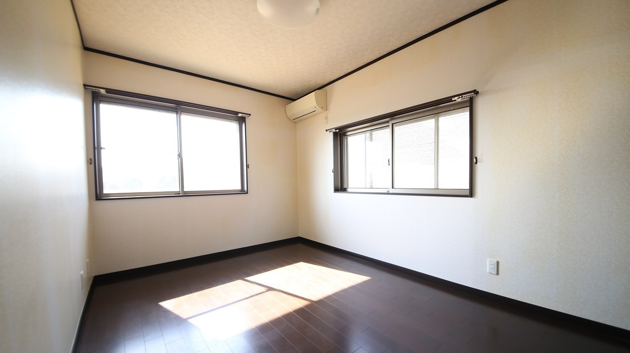 樋ノ口中古戸建の洋室