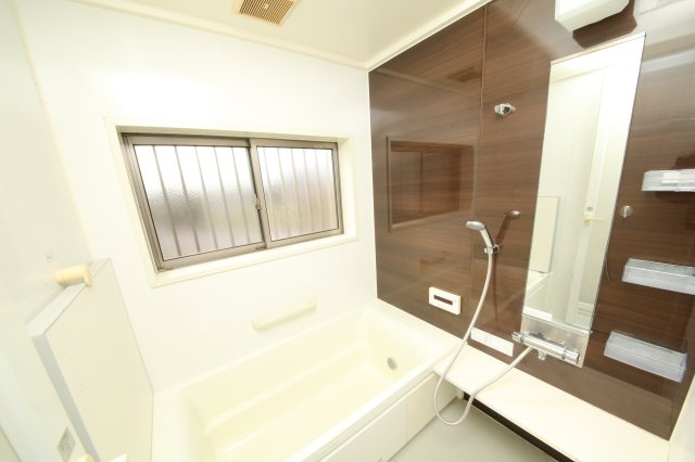 樋ノ口中古戸建の浴室|綺麗にお使いです