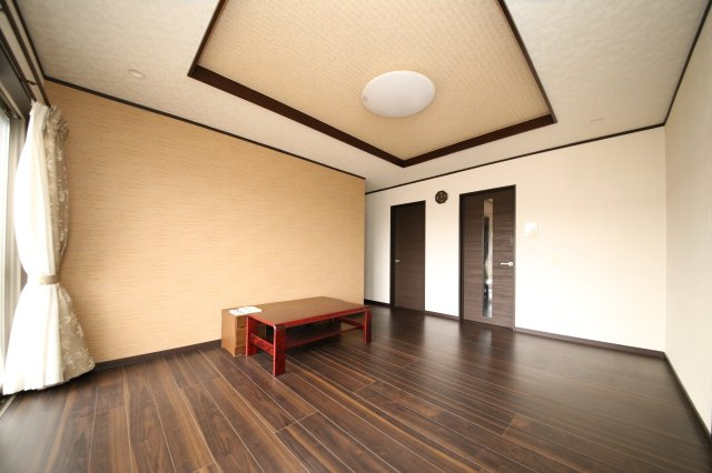 樋ノ口中古戸建の居間・リビング