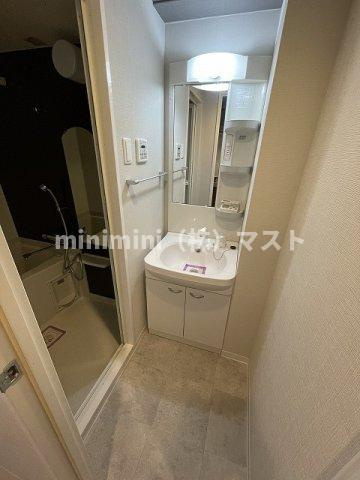 ラグゼ難波西Ⅱの洗面所