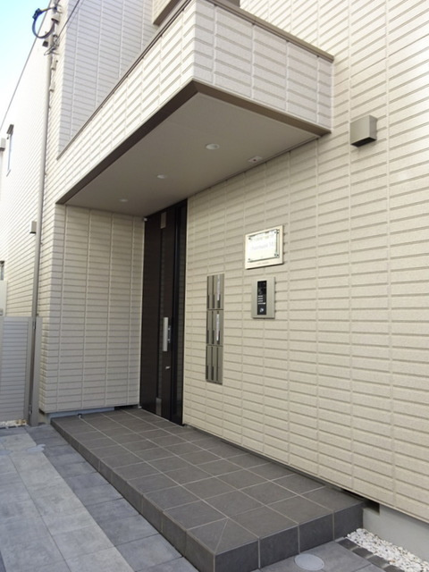 ｃｈａｒｍａｎｔ Ｍのエントランス|★オートロック付き★