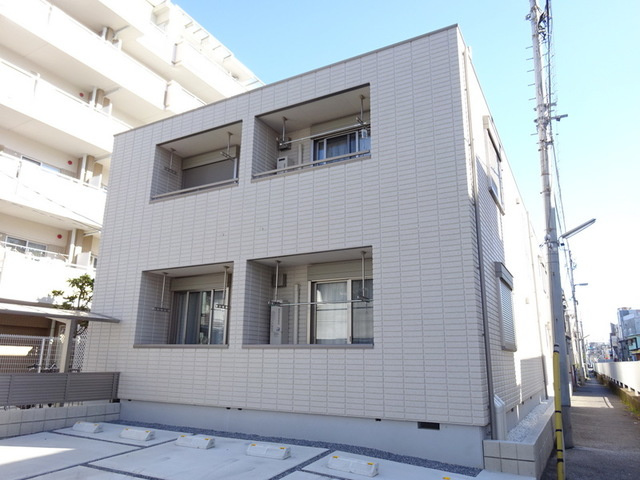 ｃｈａｒｍａｎｔ Ｍの外観|★駅又は現地待ち合わせでのご案内が可能です★