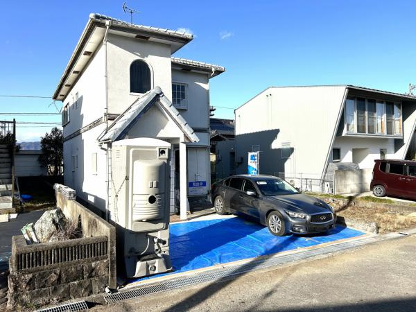 土佐市高岡町甲　中古一戸建ての前面道路含む現地写真|現在リフォーム進行中！生まれ変わった姿をぜひ現地でご確認ください☆