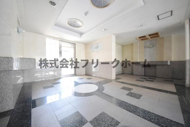 小金井市中町１丁目の賃貸マンションのロビー