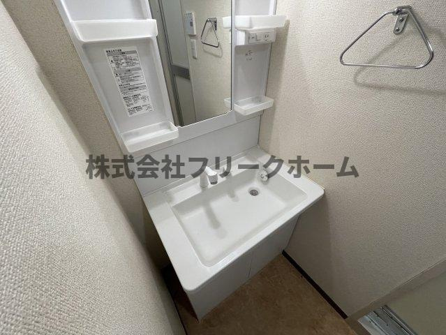 小金井市中町１丁目の賃貸マンションの洗面所