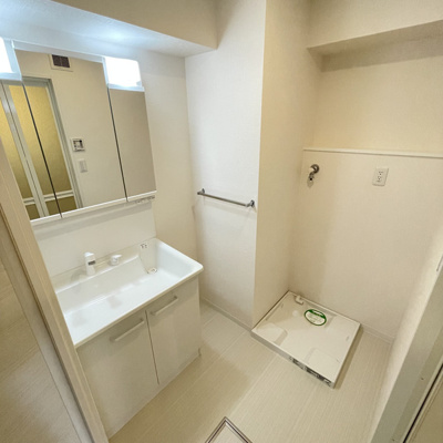 【独立洗面台】 | MON CHATON | 朝の支度にも助かる、独立の洗髪洗面化粧台