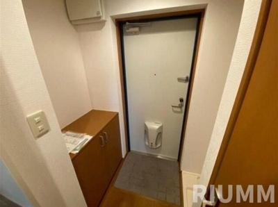 【玄関】 | レヴィールシティ西新宿