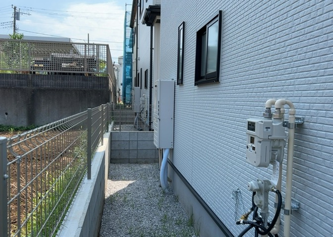 【発電・温水設備】 | 省エネ給湯器とは従来型の給湯器より熱効率が高く、少ない燃料でたくさんのお湯を沸かすことが出来る高効率な給湯器のことを指します。また、省エネ給湯器には種類があり、利便性や効果なども様々です。