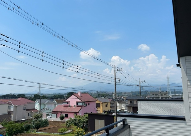 【展望】 | 眺望を気にして物件を探す場合、前面に建物が建っていないか現地で確認しましょう！前面に建物があると景色はもちろん、日当たりや風通しにも影響が出てきます。住んだ時のことを想像しながら現地見学をしましょう。