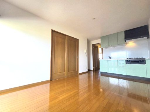 エテルノの居間・リビング