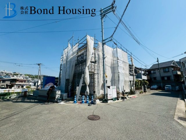 ４LDK・南西角地・LDK広々１９帖・山手　限定１棟の前面道路含む現地写真
