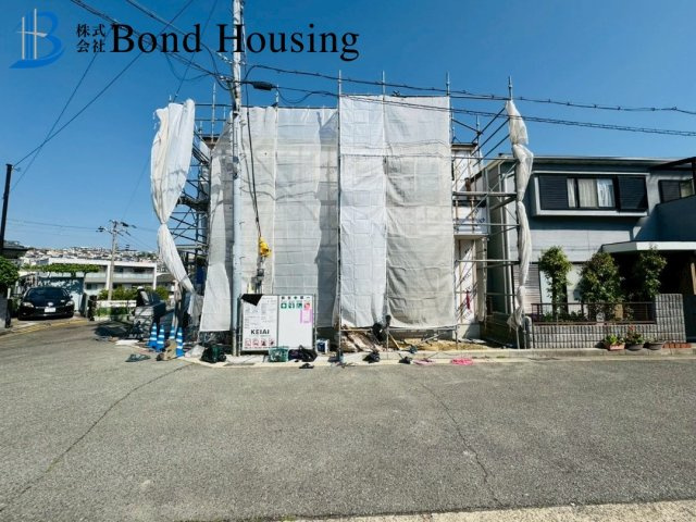 ４LDK・南西角地・LDK広々１９帖・山手　限定１棟の前面道路含む現地写真