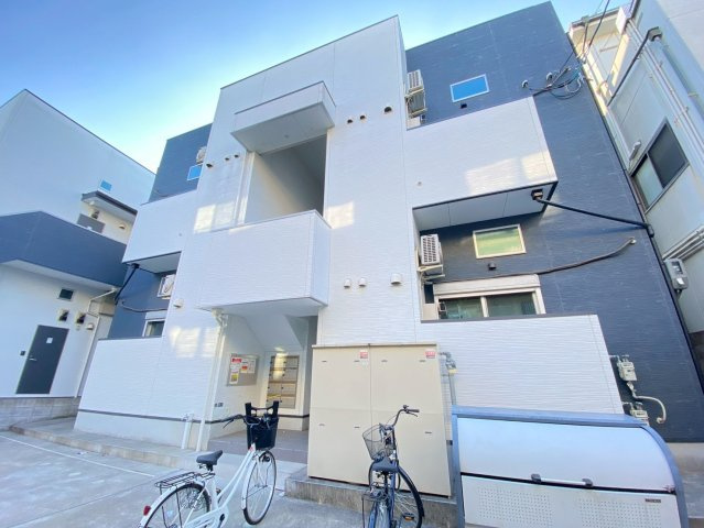 スリーズ長瀬(スリーズナガセ)