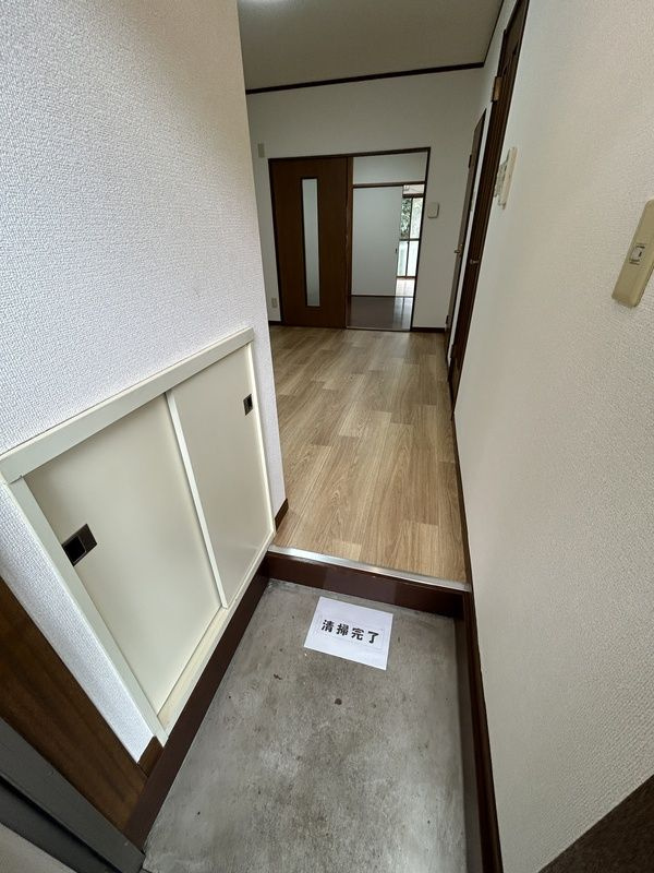 東峰レジデンスの玄関