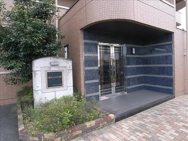 ブランジュ水広のエントランス