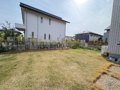 【庭】 | 涼風町貸家 | 戸建ならではの庭付き