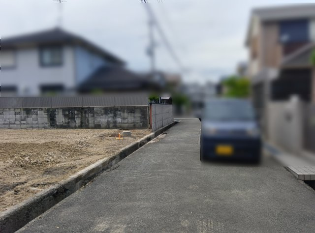 富松町1丁目　土地の前面道路含む現地写真