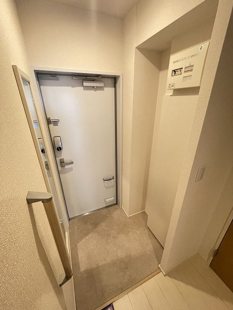 クレイノクリエイト仁川の玄関