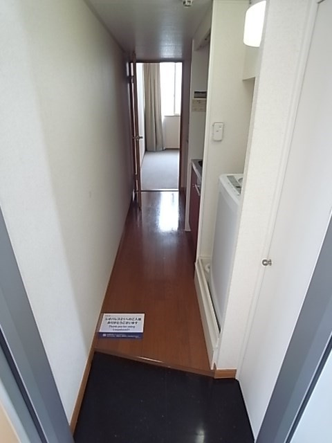 レオパレスT&Yの玄関