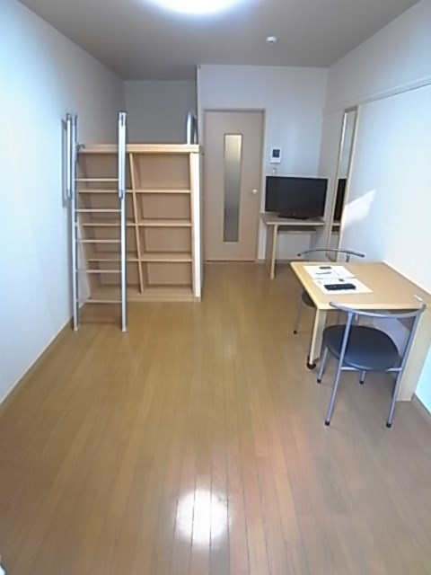 レオパレスドゥジェーム鳴尾