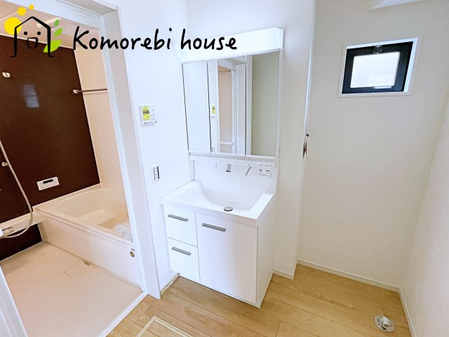 上尾市二ツ宮　8期　新築一戸建て　グレース　01の独立洗面台|26.4.18　撮影済み