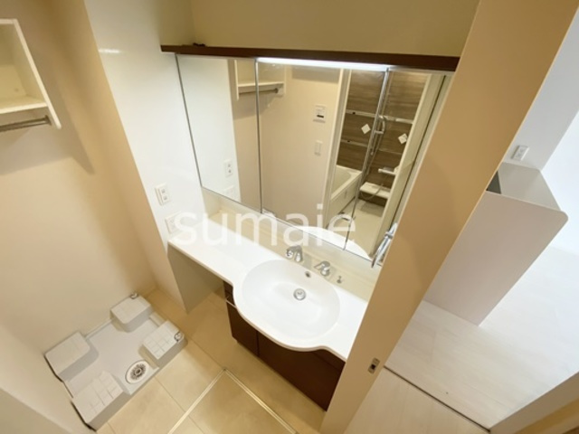 メゾン・アサヒの洗面所|独立洗面台☆