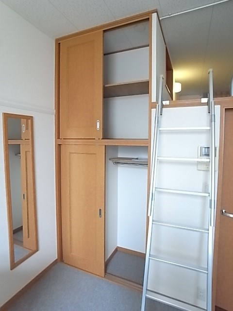 レオパレスT&Yの収納