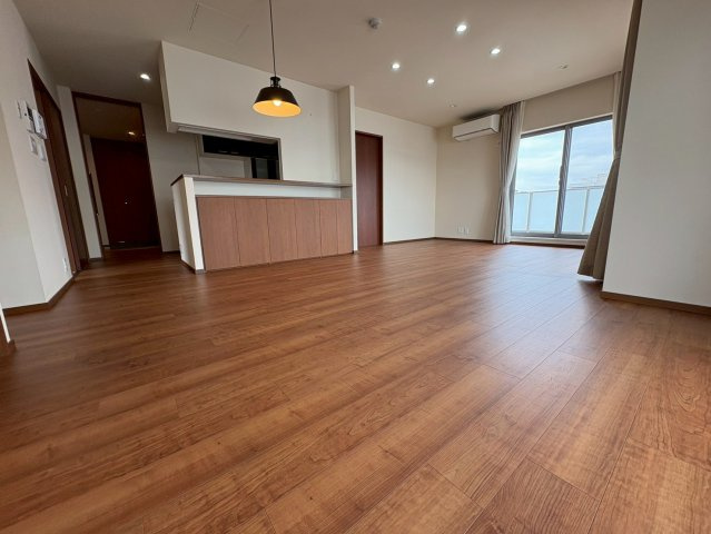 グリシーヌ横浜の洋室