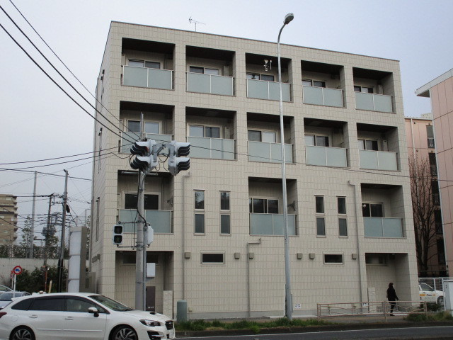 グリシーヌ横浜の外観