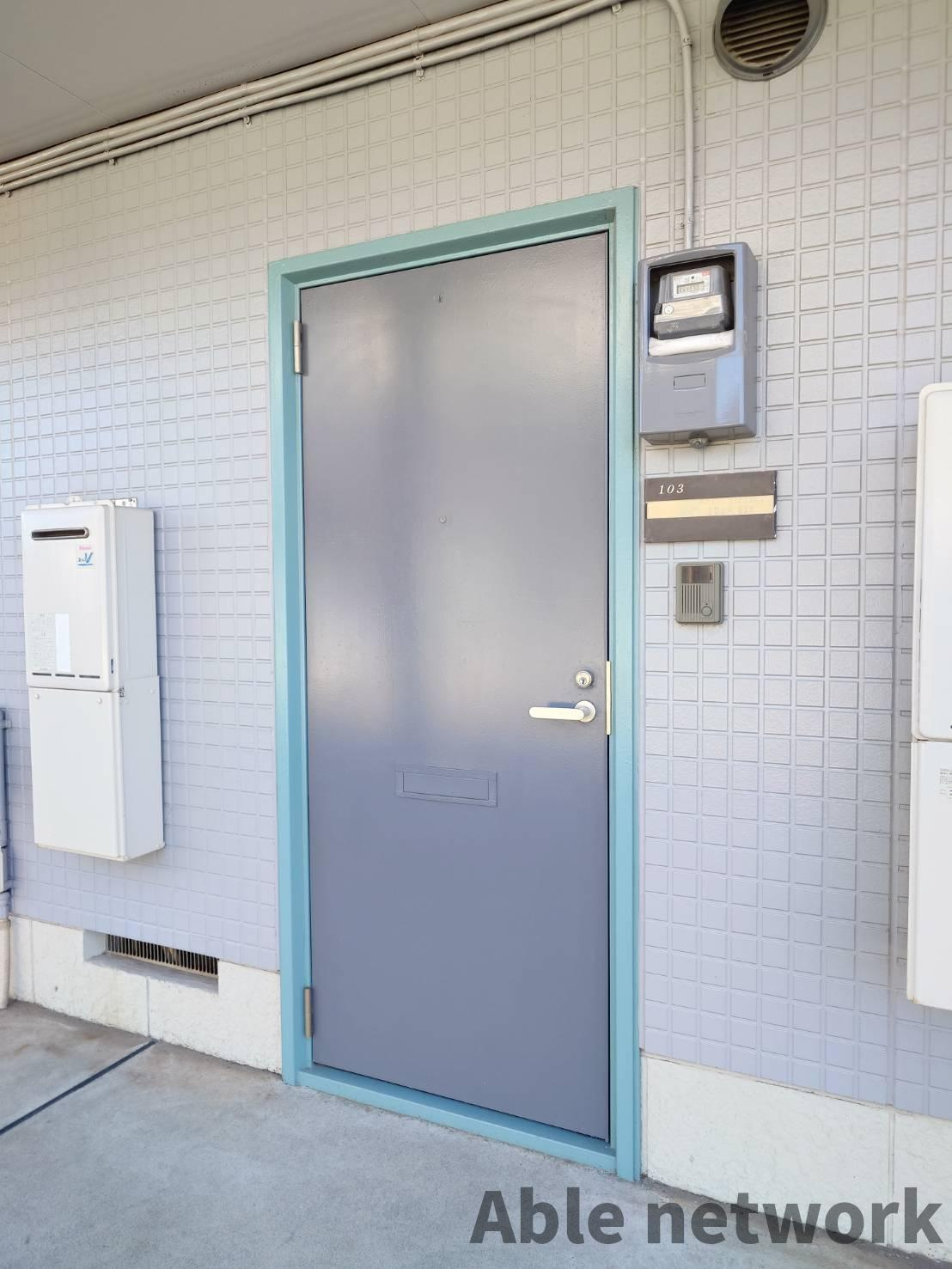 シャーメゾン賀の玄関