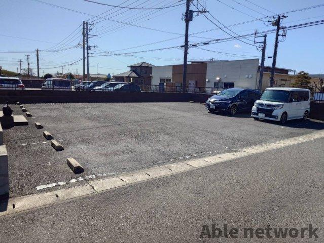 シャーメゾン賀の駐車場|駐車場1台無料