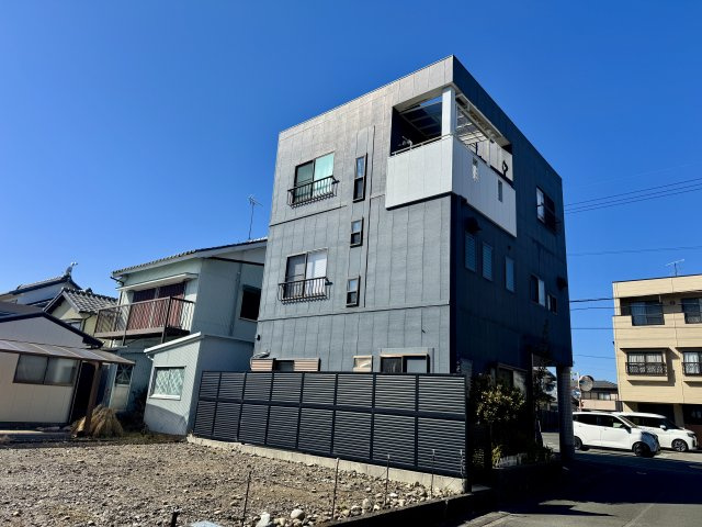 中央区白羽町の外観|南側からの外観！日当たり良好。