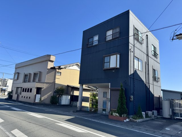 中央区白羽町の外観|9年前にリフォームした美邸です。