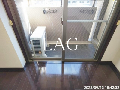 【居間・リビング】 | パレステュディオ麹町 | 洋室のお部屋です。