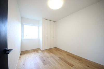 【洋室】 | 高島市新旭町1293-13　モデルハウス | 洋室B(三室の中央)