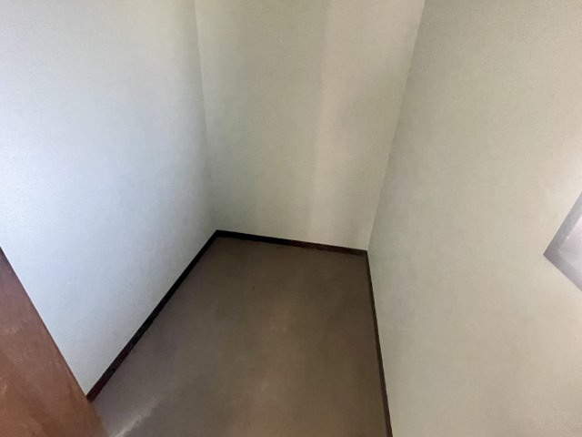 高島市今津町下弘部中古戸建の収納