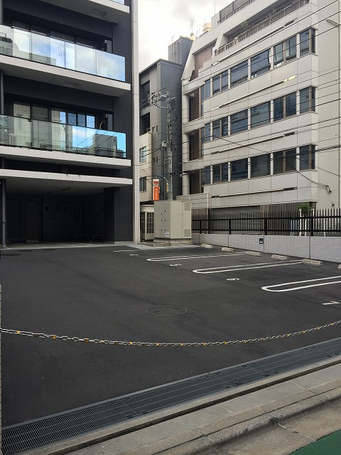 セントラルレジデンス御茶ノ水ヒルトップの駐車場