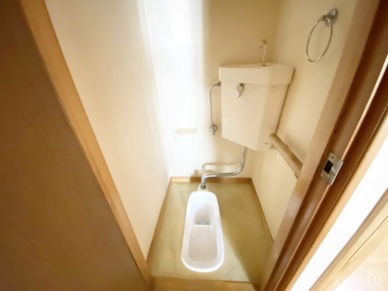 東尾久5丁目戸建て10のトイレ|2階の和式トイレです☆